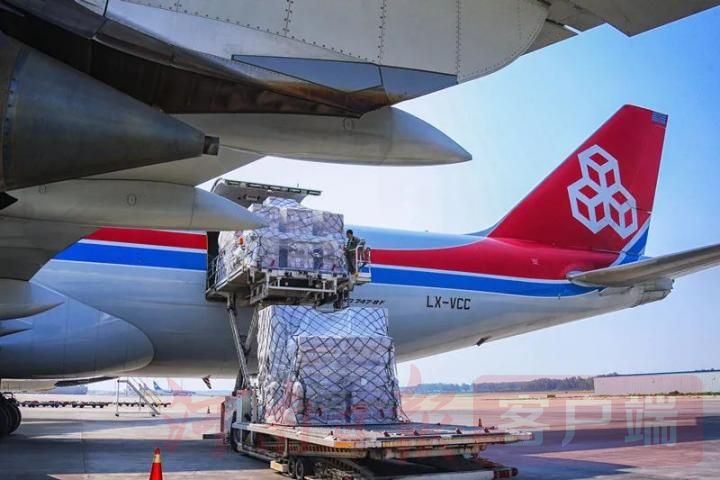 郑州航空港跨境电商单量首次突破一亿单